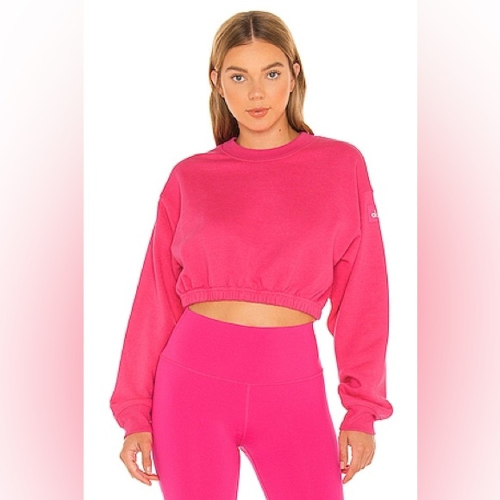Alo Devotion Crew Neck Pullover in Neon Pink Cropped Sweatshirt Size XS